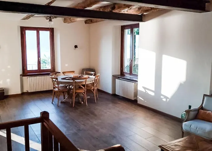 Limone Apartment- *